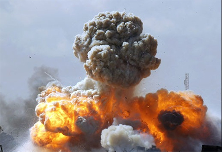 Científico ruso descubre un metal explosivo más potente que el TNT